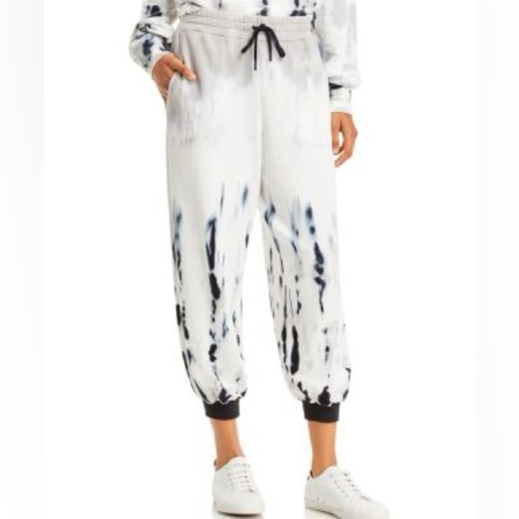 Alice and Olivia
Malibu Tie Dye Oversized Jogger Pants - Picture 1 of 6